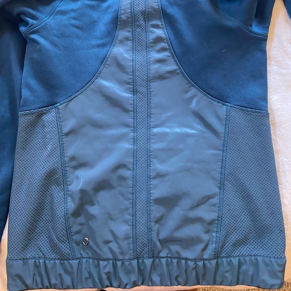 Lululemon athletic running jacket - Picture 3 of 6